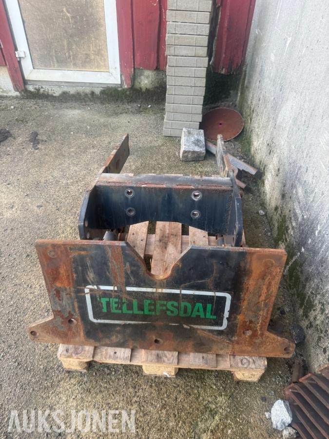 2020 Tellefsdal Brøyteplate - til John Deere 6130R