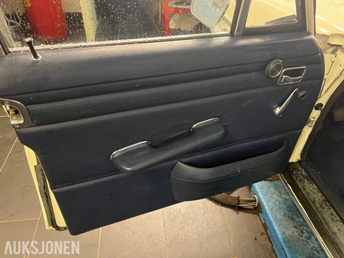 1970 Mercedes-Benz 230/8 2.3-120 / 155000km / Bevaringsverdig