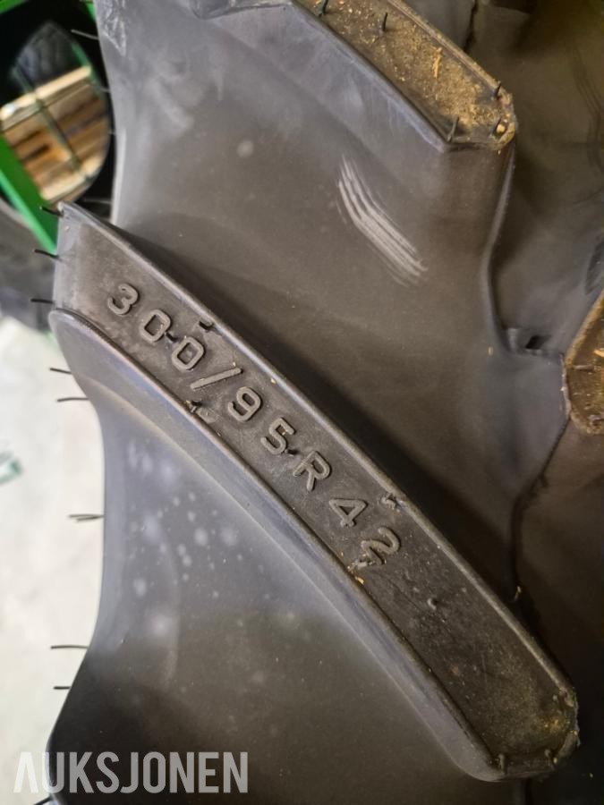 2STK TRAKTORDEKK 300/95r42 Firestone Performer 95