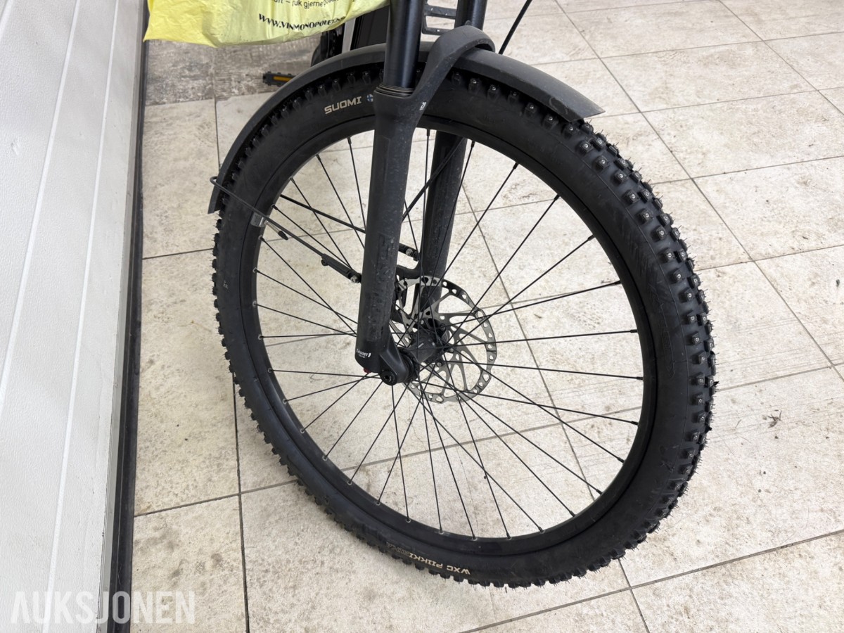 2024 Focus Thron² fulldempet elsykkel med 6.7 EQP 29" XL