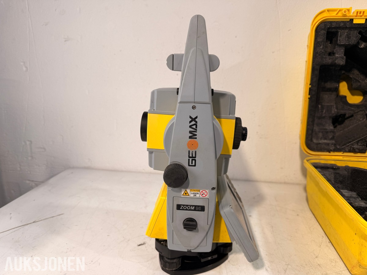 2023 GeoMax Zoom95 totalstasjon med ZRT82 og tilbehør