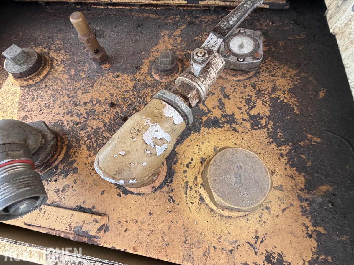2015 KN Beholderfabrik & Miljøteknik 1000 L dieseltank