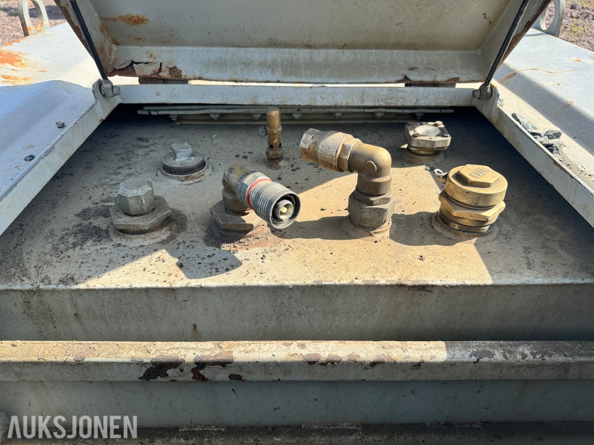 2015 KN dieseltank 1000l