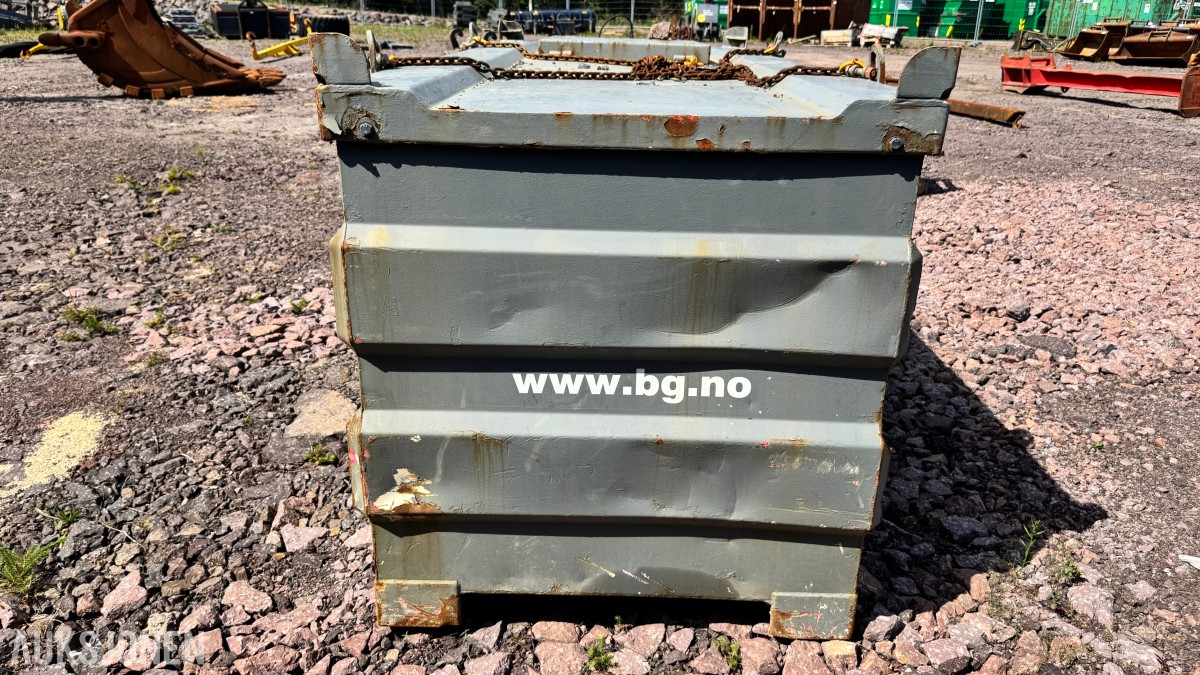 2015 KNSB 31A Dieseltank 2000L - Ca 500L diesel