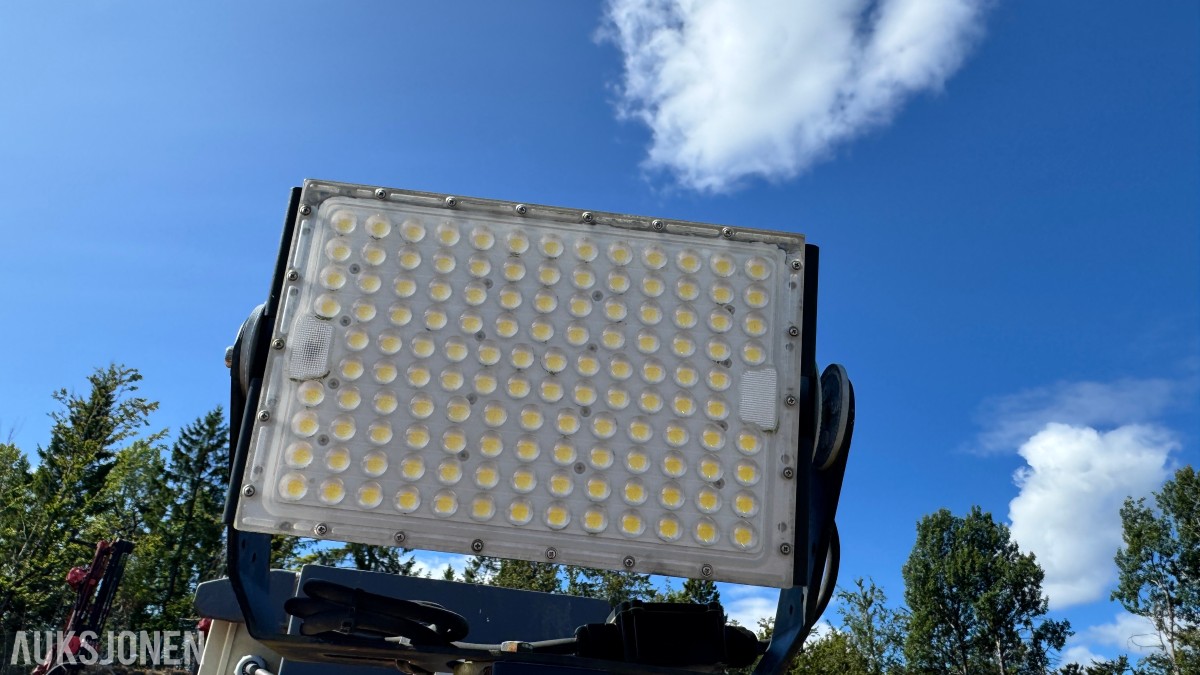 2015 Atlas Copco QLT H50 mobilt LED-lystårn / lysmast