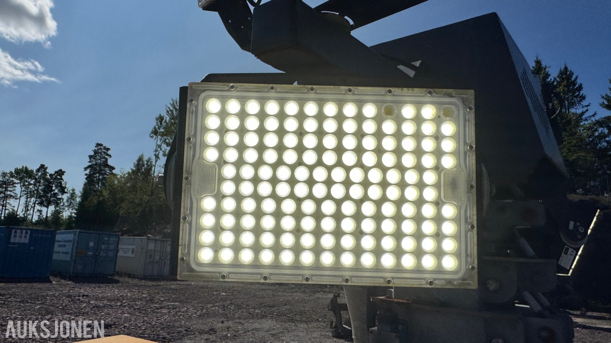 2015 Atlas Copco QLT H50 mobilt LED-lystårn / lysmast