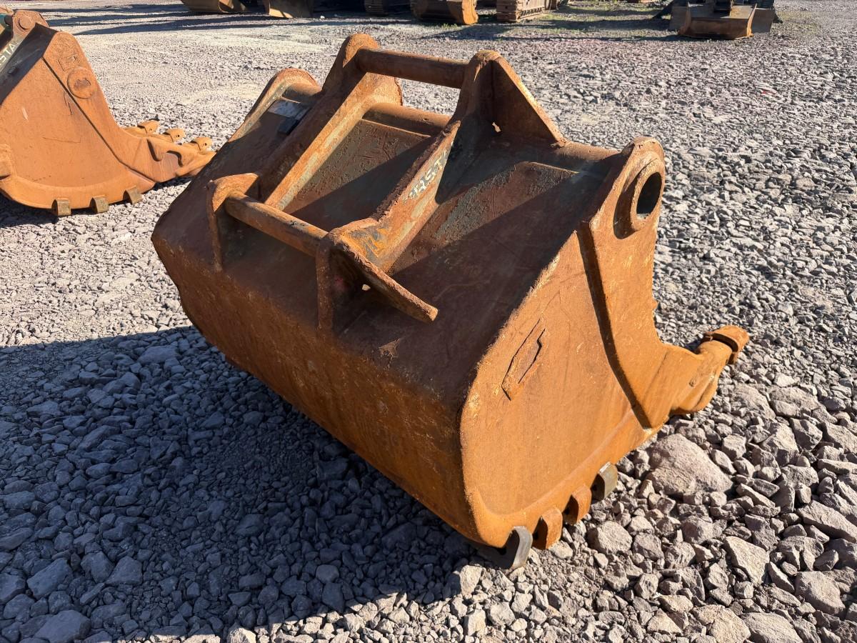 Gjerstad Tannskuff 1700 Liter S70 Cat-J