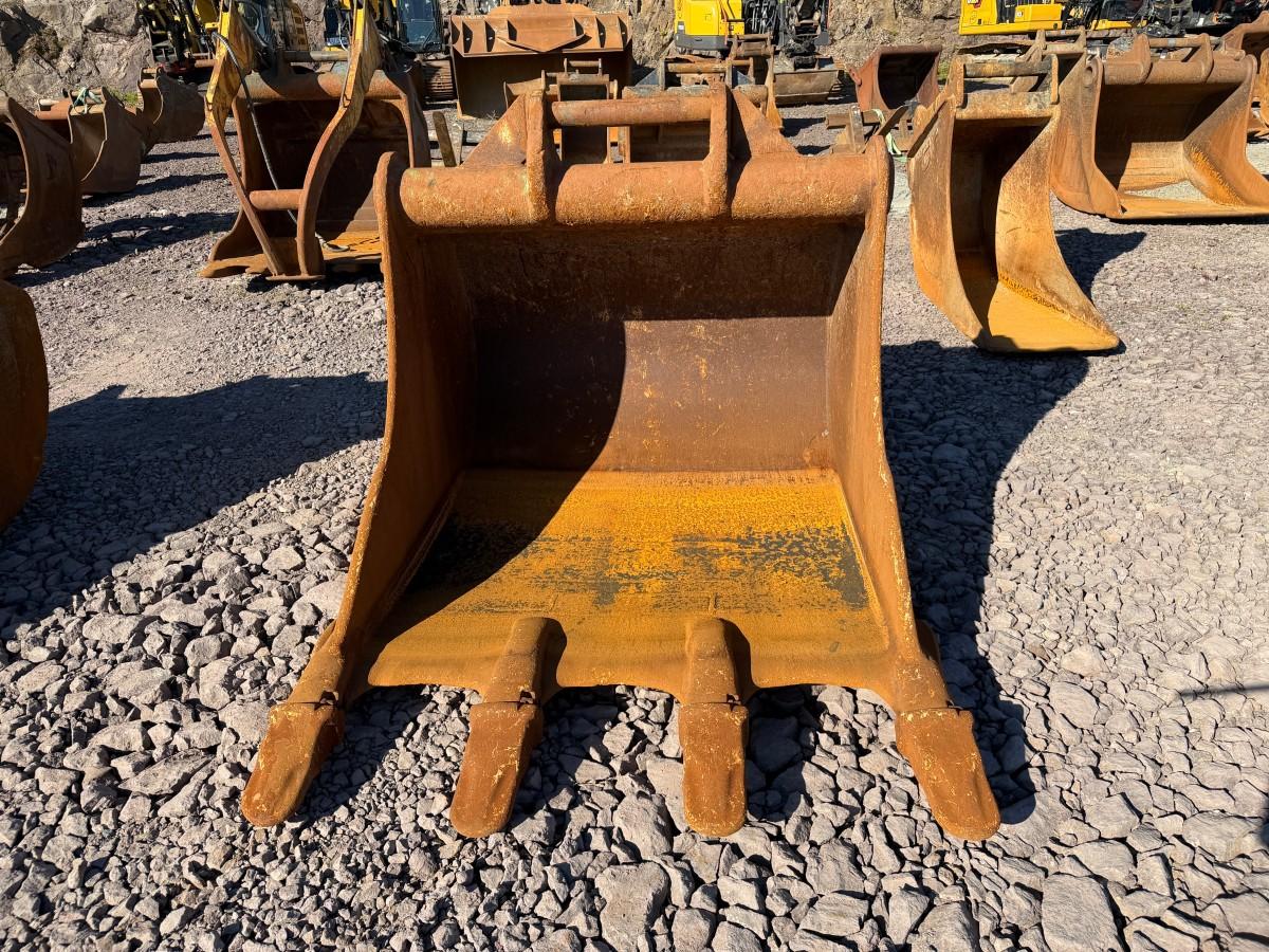 Gjerstad Tannskuff 1700 Liter S70 Cat-J