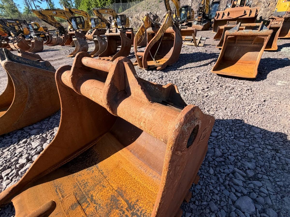Gjerstad Tannskuff 1700 Liter S70 Cat-J