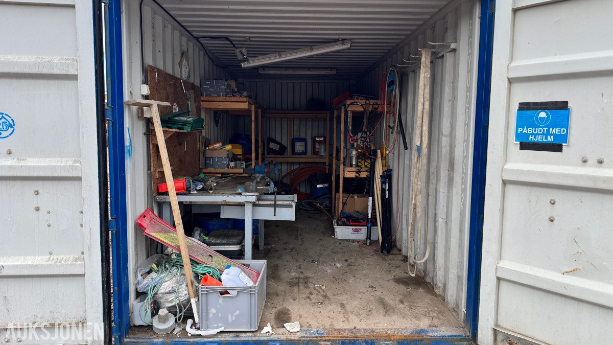 2015 20 fots verkstedcontainer med innredning og utstyr