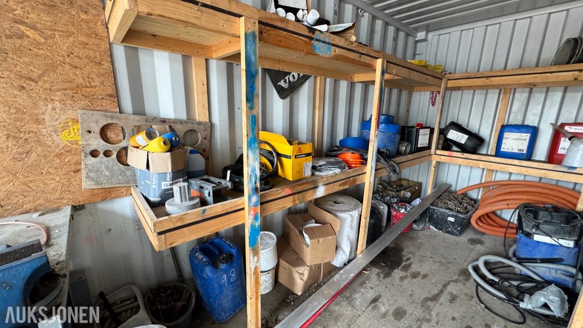 2015 20 fots verkstedcontainer med innredning og utstyr