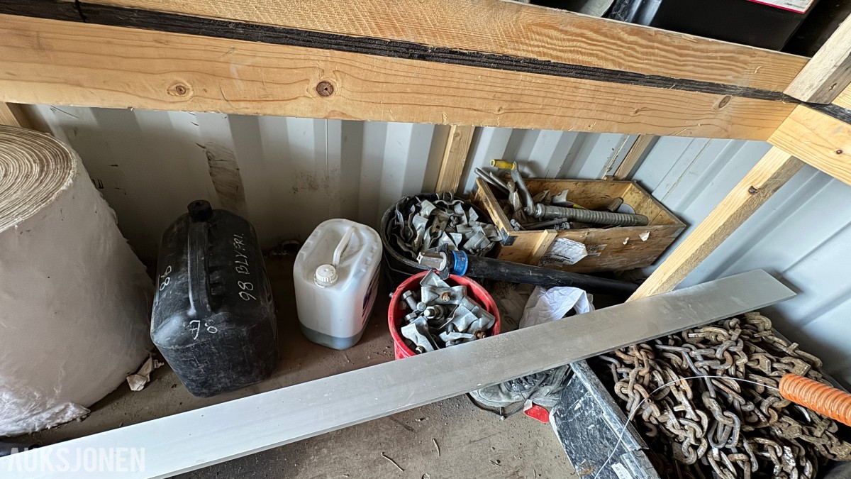 2015 20 fots verkstedcontainer med innredning og utstyr