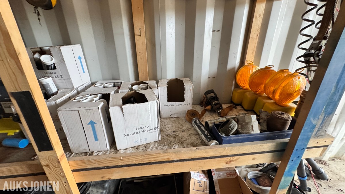 2015 20 fots verkstedcontainer med innredning og utstyr
