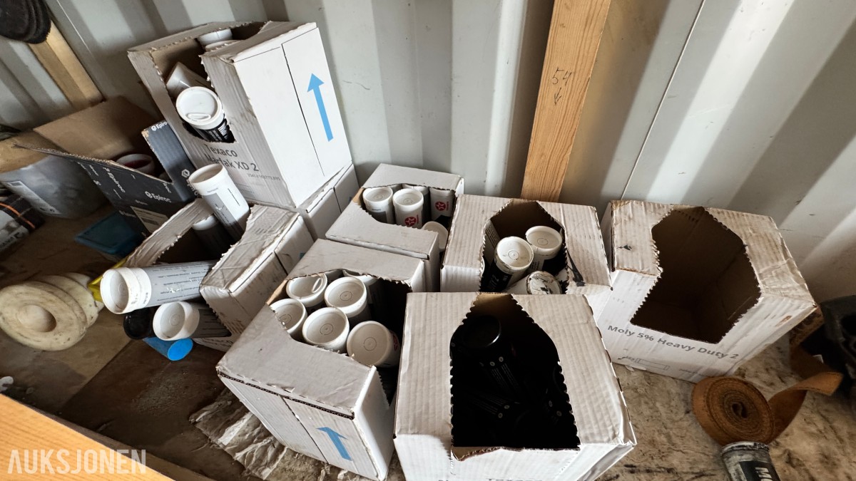 2015 20 fots verkstedcontainer med innredning og utstyr