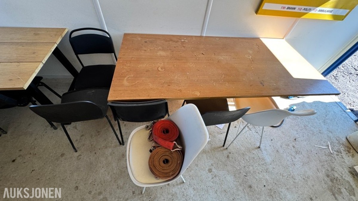 20 fots mannskapscontainer / brakkecontainer med 230V elektrisk anlegg