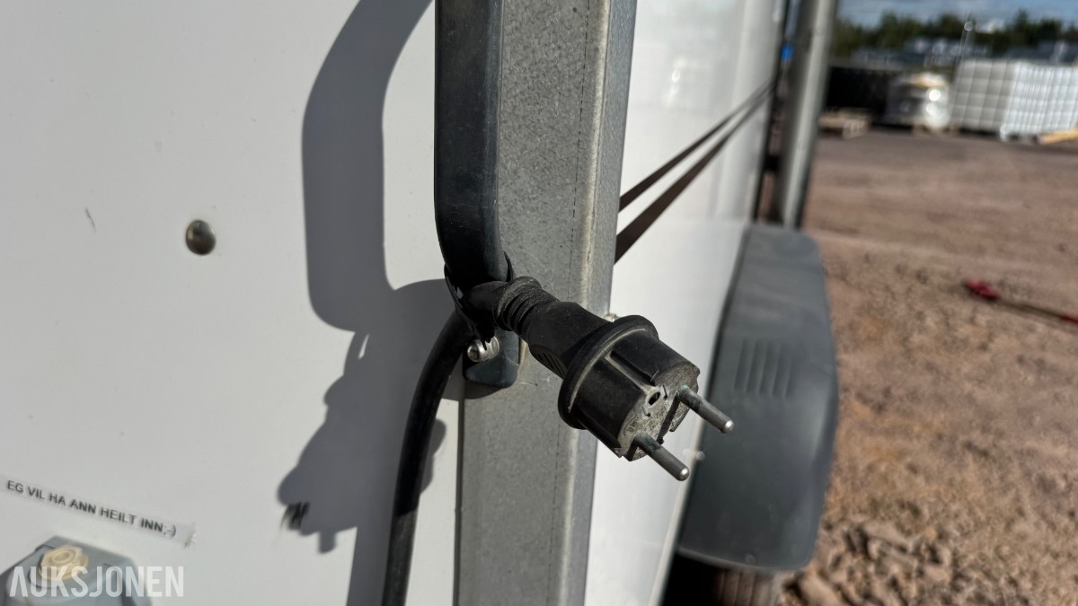 2021 CLENA HD 300-27 mobilt høytrykks-/varmtvannsanlegg – 300 bar / 27 l/min