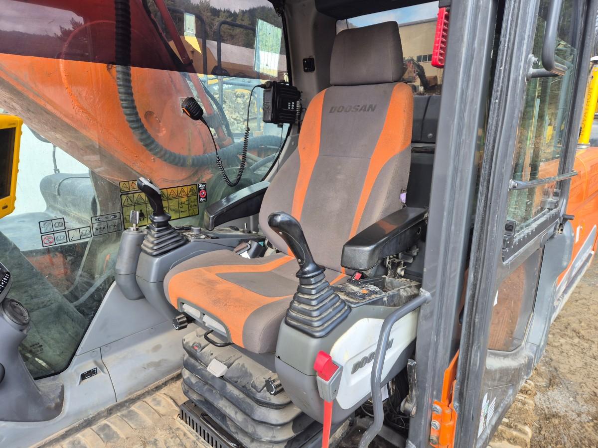 2018 Doosan DX380LC-5. GPS, sentralsmøring, to-kam plater