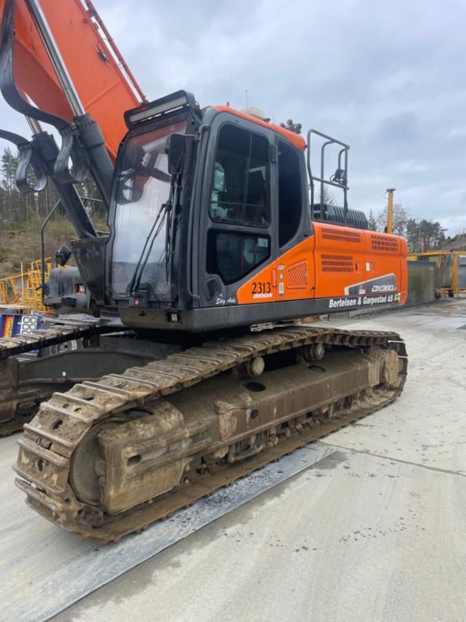 2018 Doosan DX380LC-5. GPS, sentralsmøring, to-kam plater