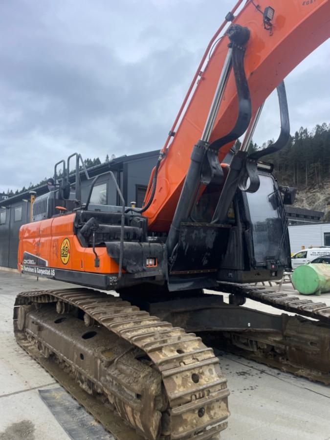 2018 Doosan DX380LC-5. GPS, sentralsmøring, to-kam plater