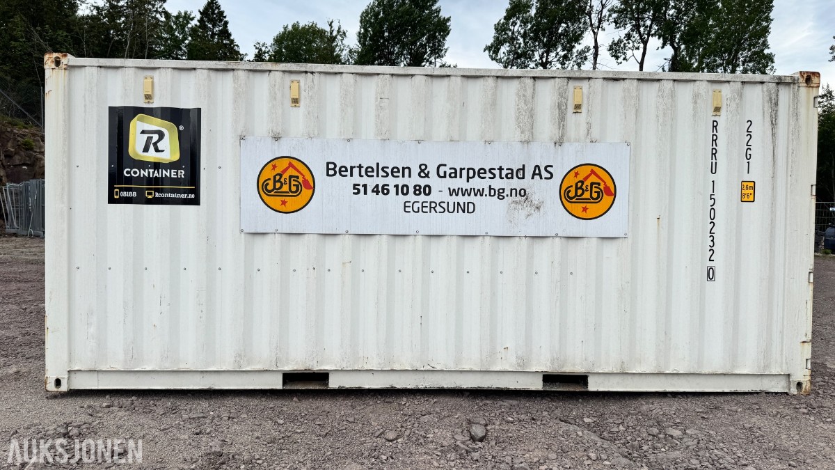2016 20 fots container med rørdeler, koblinger og VA-materiell