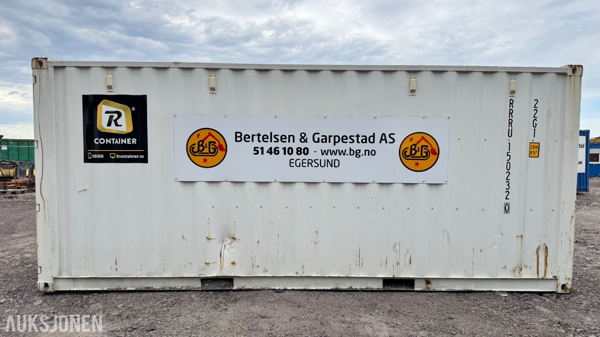 2016 20 fots container med rørdeler, koblinger og VA-materiell