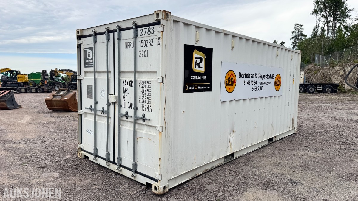 2016 20 fots container med rørdeler, koblinger og VA-materiell