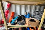 2016 20 fots container med rørdeler, koblinger og VA-materiell