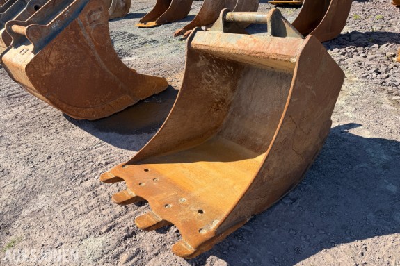 Gjerstad Tannskuff - 700 Liter – S60 – Skrudde vendbare tenner