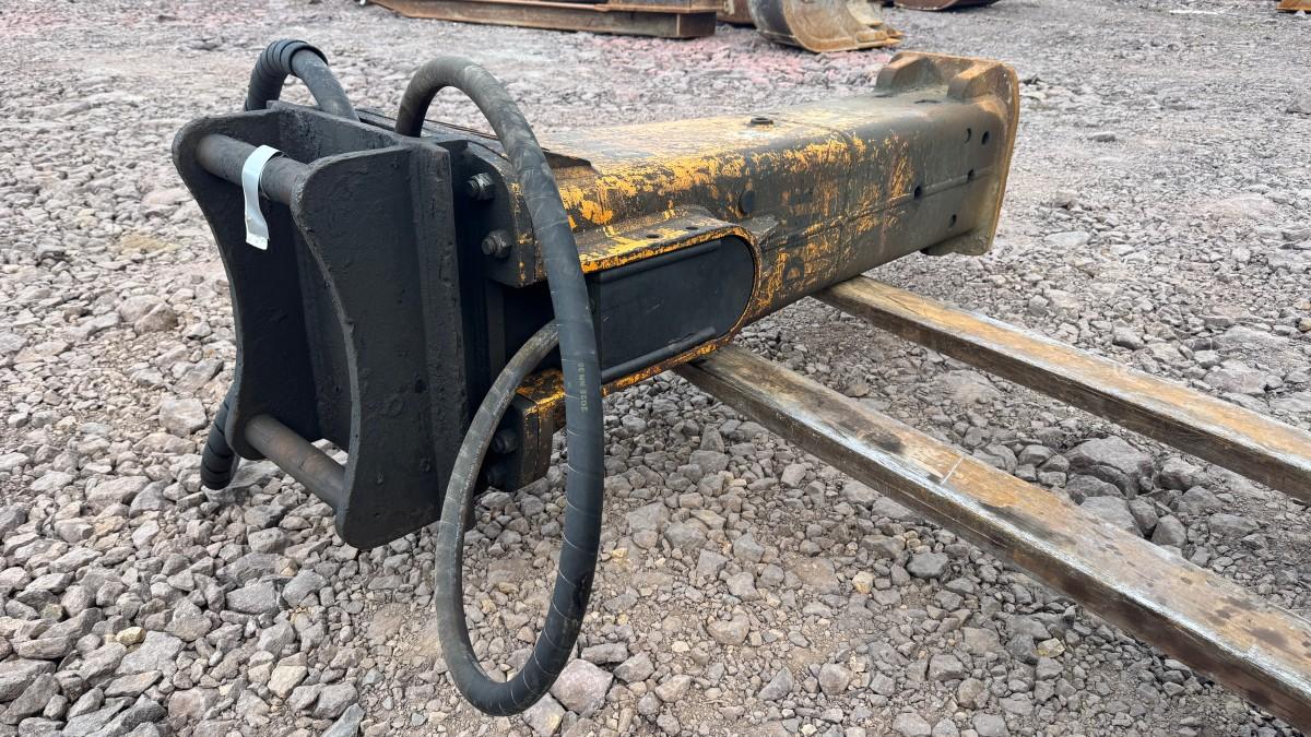 DNB D70 IIs Hydraulisk Pigghammer med S60 feste