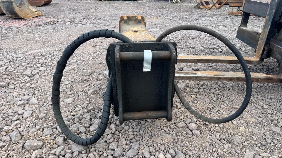 DNB D70 IIs Hydraulisk Pigghammer med S60 feste