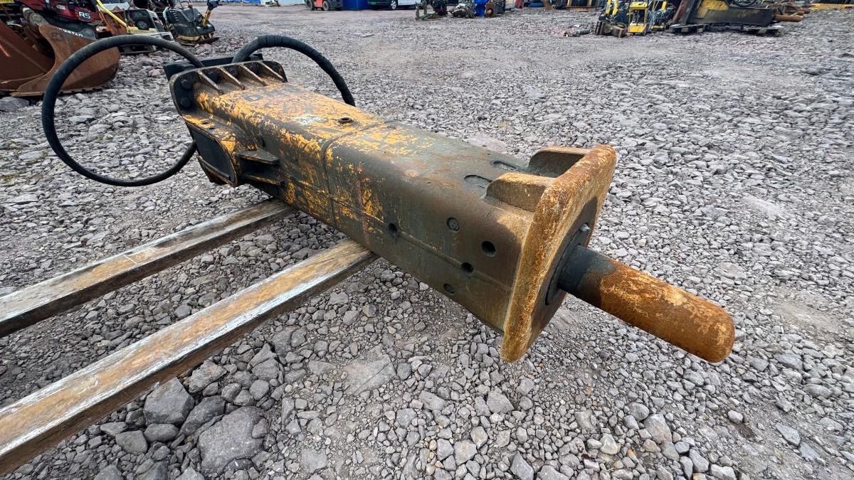 DNB D70 IIs Hydraulisk Pigghammer med S60 feste