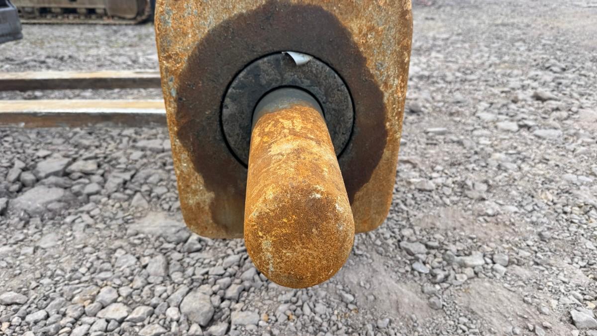 DNB D70 IIs Hydraulisk Pigghammer med S60 feste