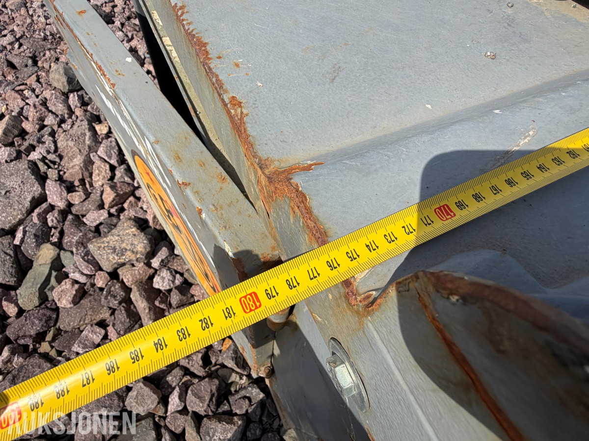 ADR-godkjent dieseltank – 1000 liter - ca. 50% innhold
