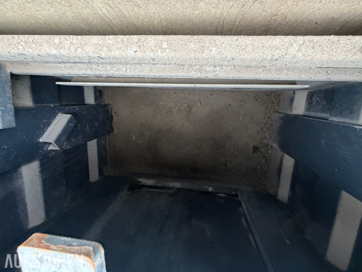 2017 KN Tank 1000L - Ca 25% innhold