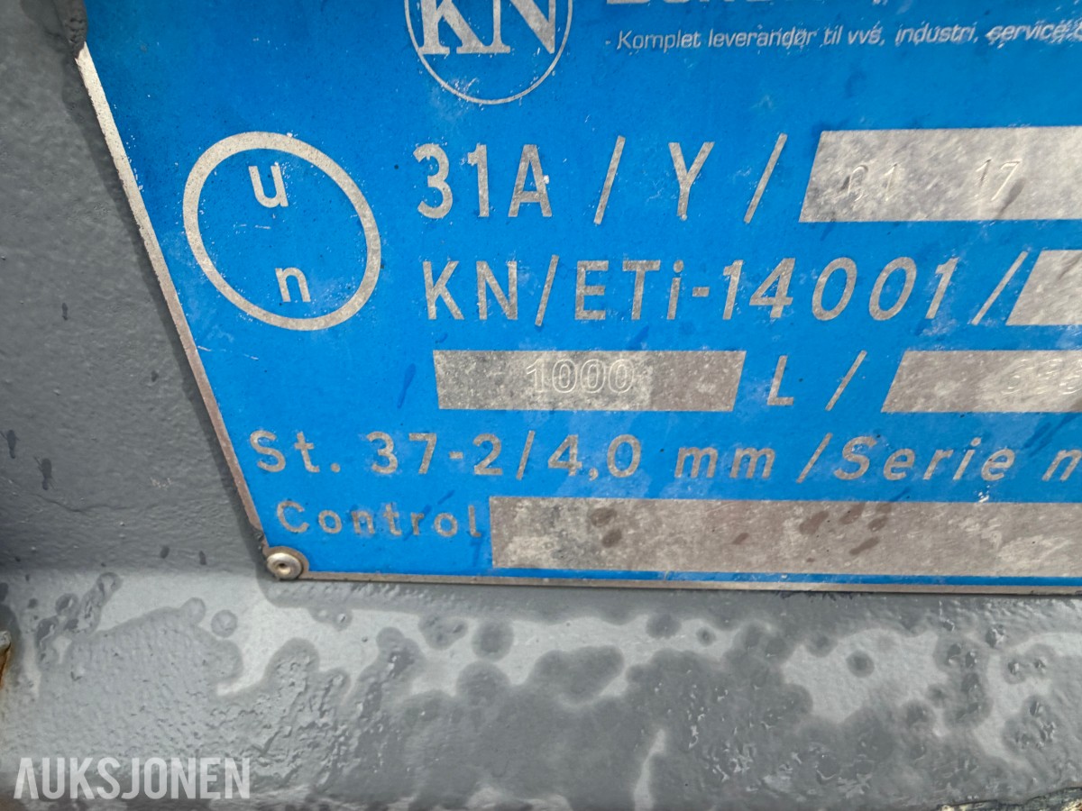2017 KN Tank 1000L - Ca 25% innhold