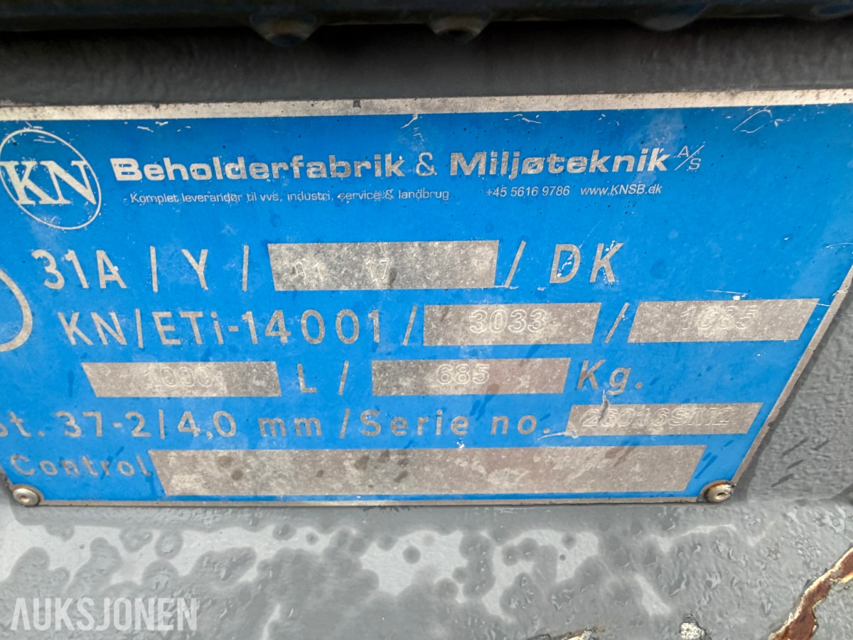 2017 KN Tank 1000L - Ca 25% innhold