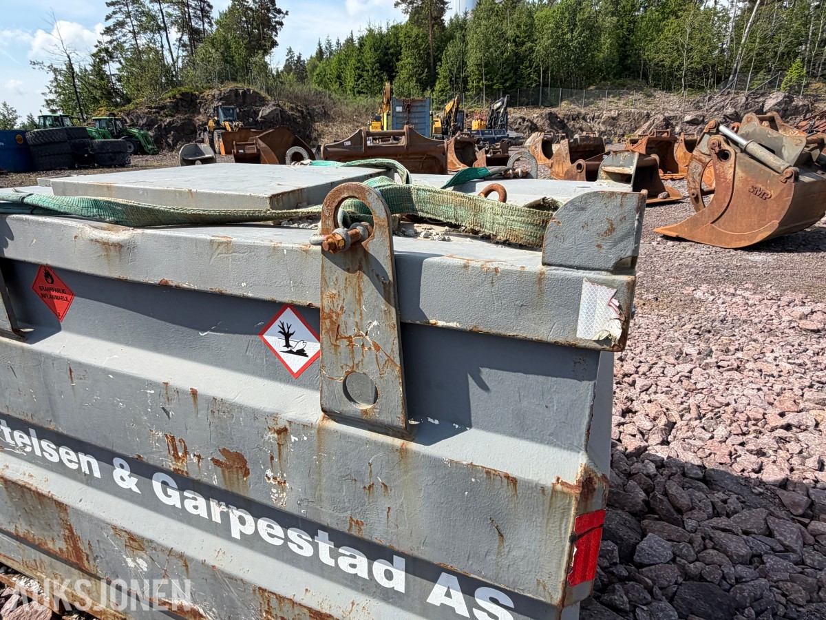 Dieseltank 1000L – ADR-godkjent transporttank