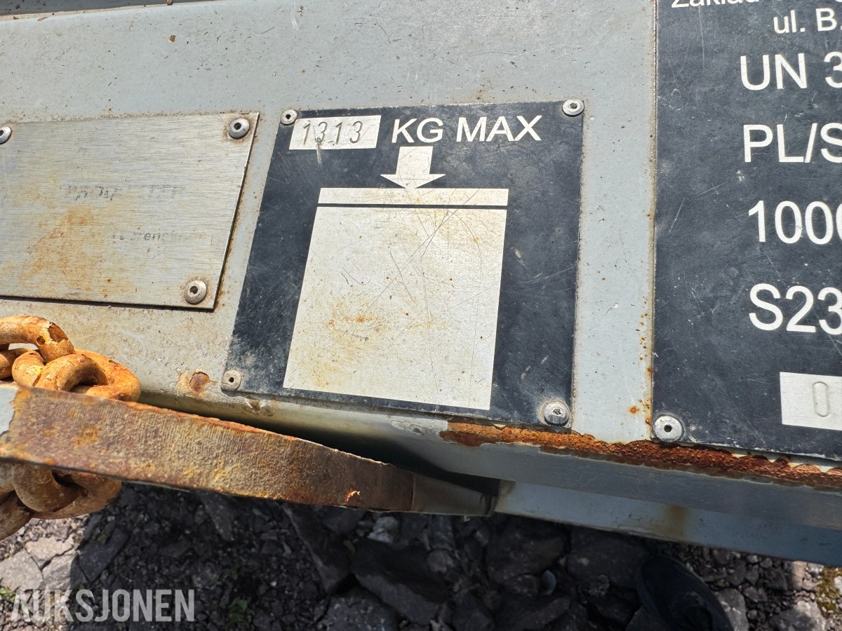 Dieseltank 1000 liter ca 30 % innhold