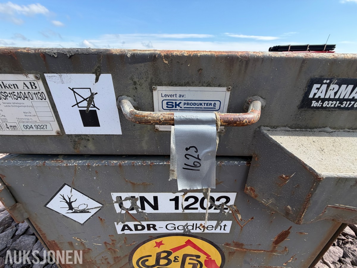 Farmartanken diesel tank 600L med pumpe