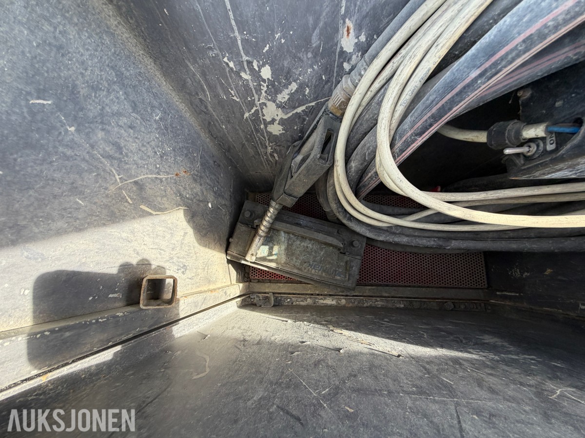 Farmartanken diesel tank 600L med pumpe