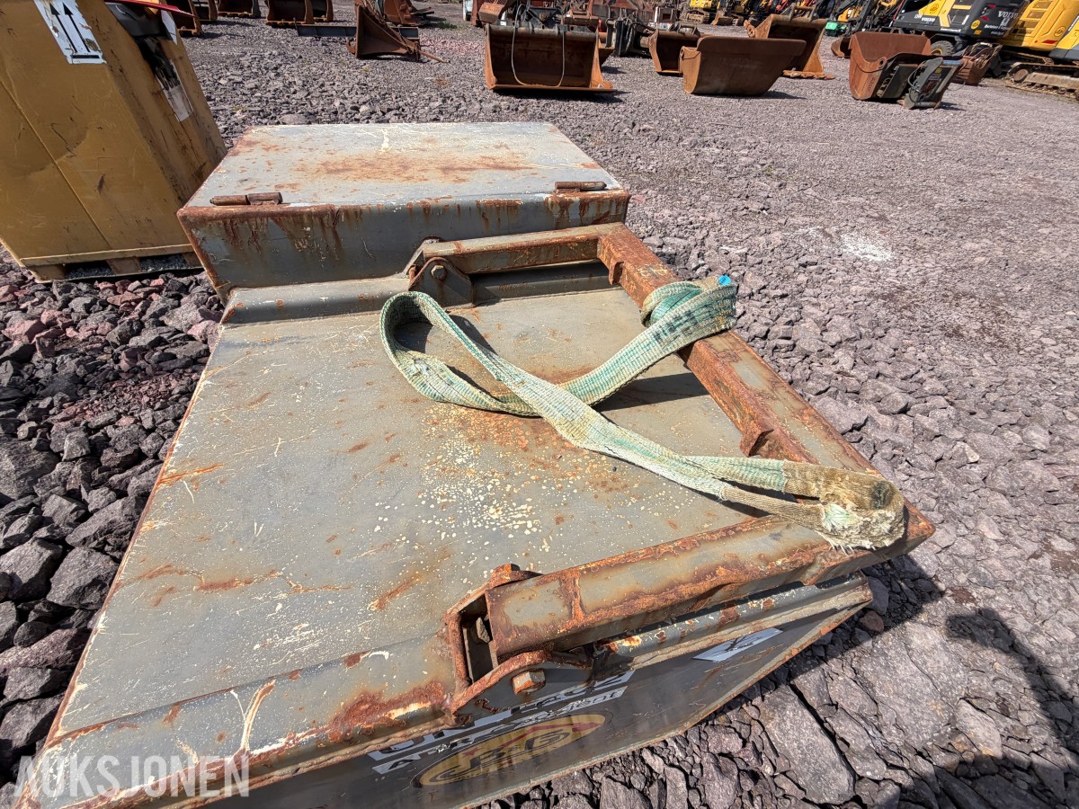 Farmartanken diesel tank 600L med pumpe