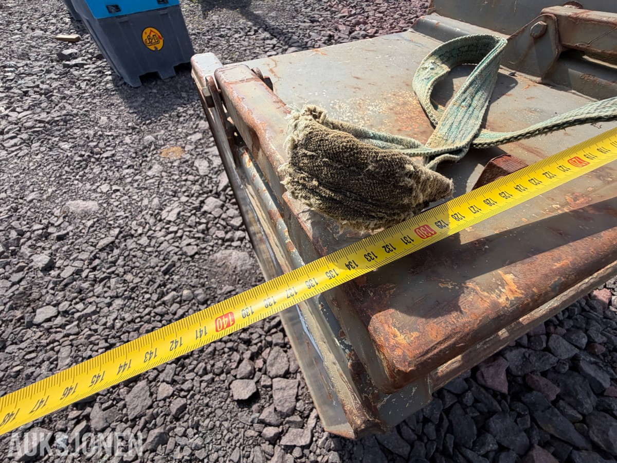 Farmartanken diesel tank 600L med pumpe