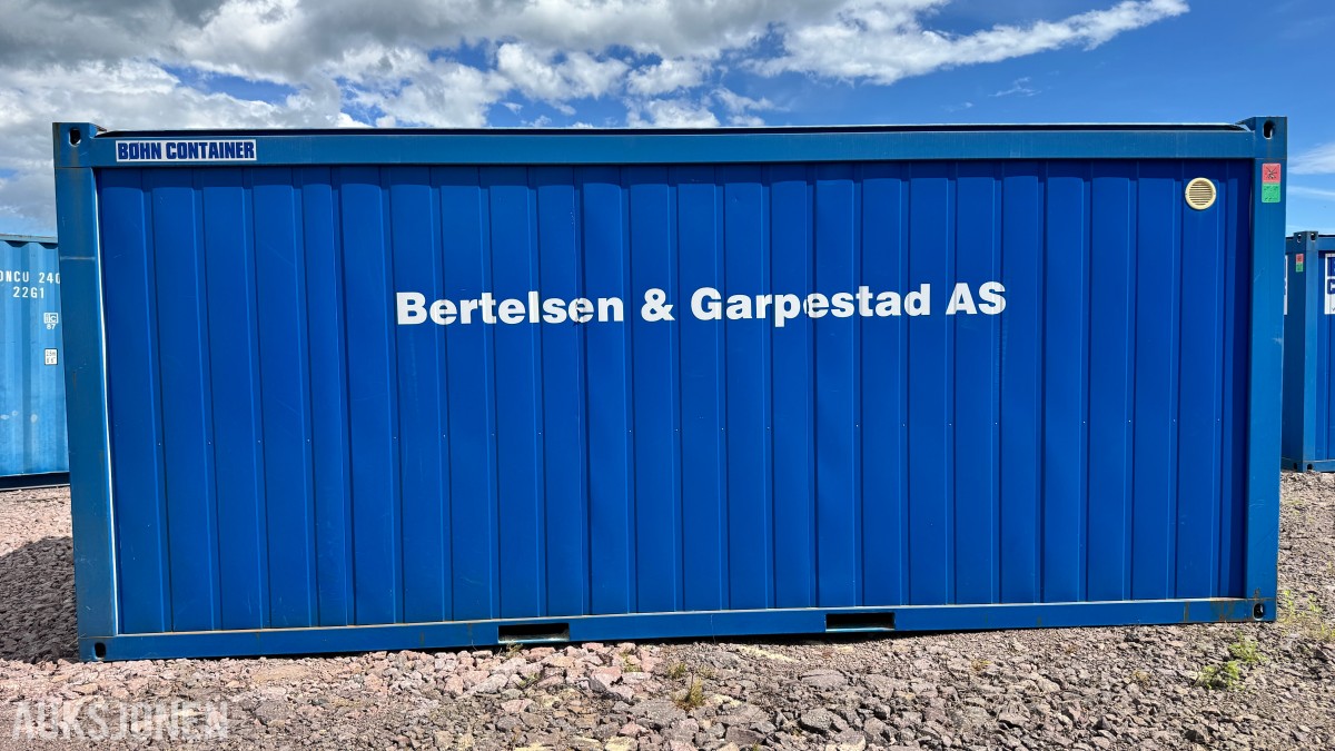 20 FOT sanitærcontainer 20 fot – med dusj, toalett og vaskesone