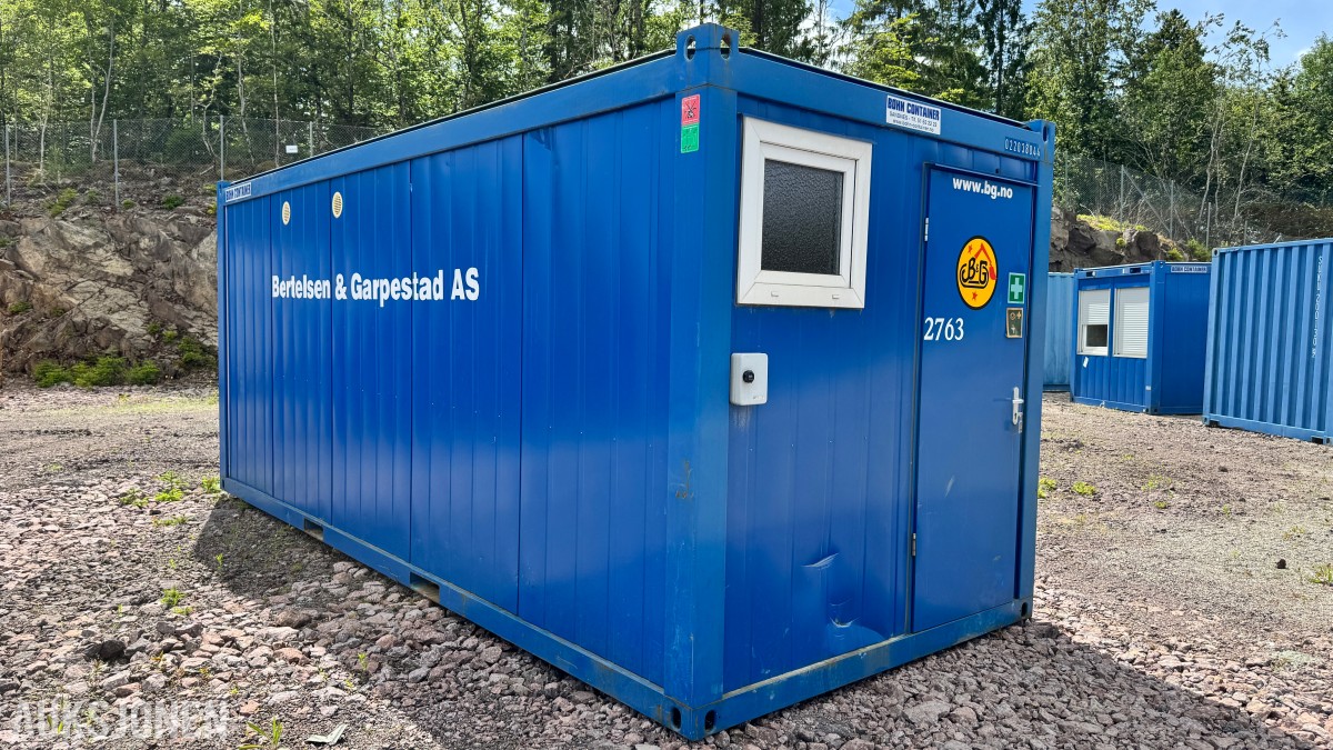 20 FOT sanitærcontainer 20 fot – med dusj, toalett og vaskesone