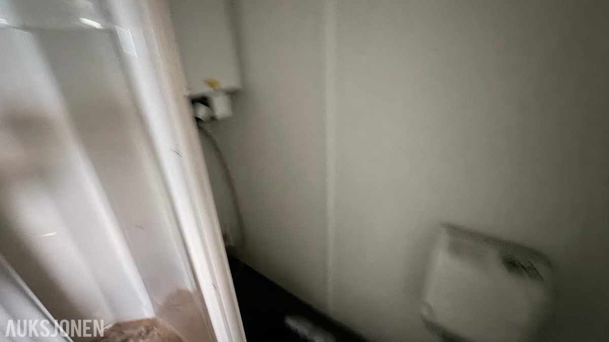 20 FOT sanitærcontainer 20 fot – med dusj, toalett og vaskesone