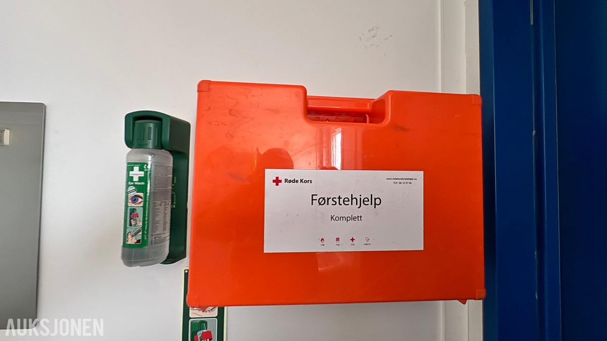 20 FOT sanitærcontainer 20 fot – med dusj, toalett og vaskesone