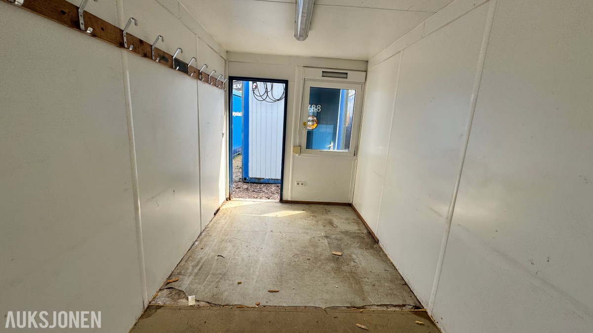 20 Fot Kontorbrakke Isolert / anleggsbrakke med strømtilkobling
