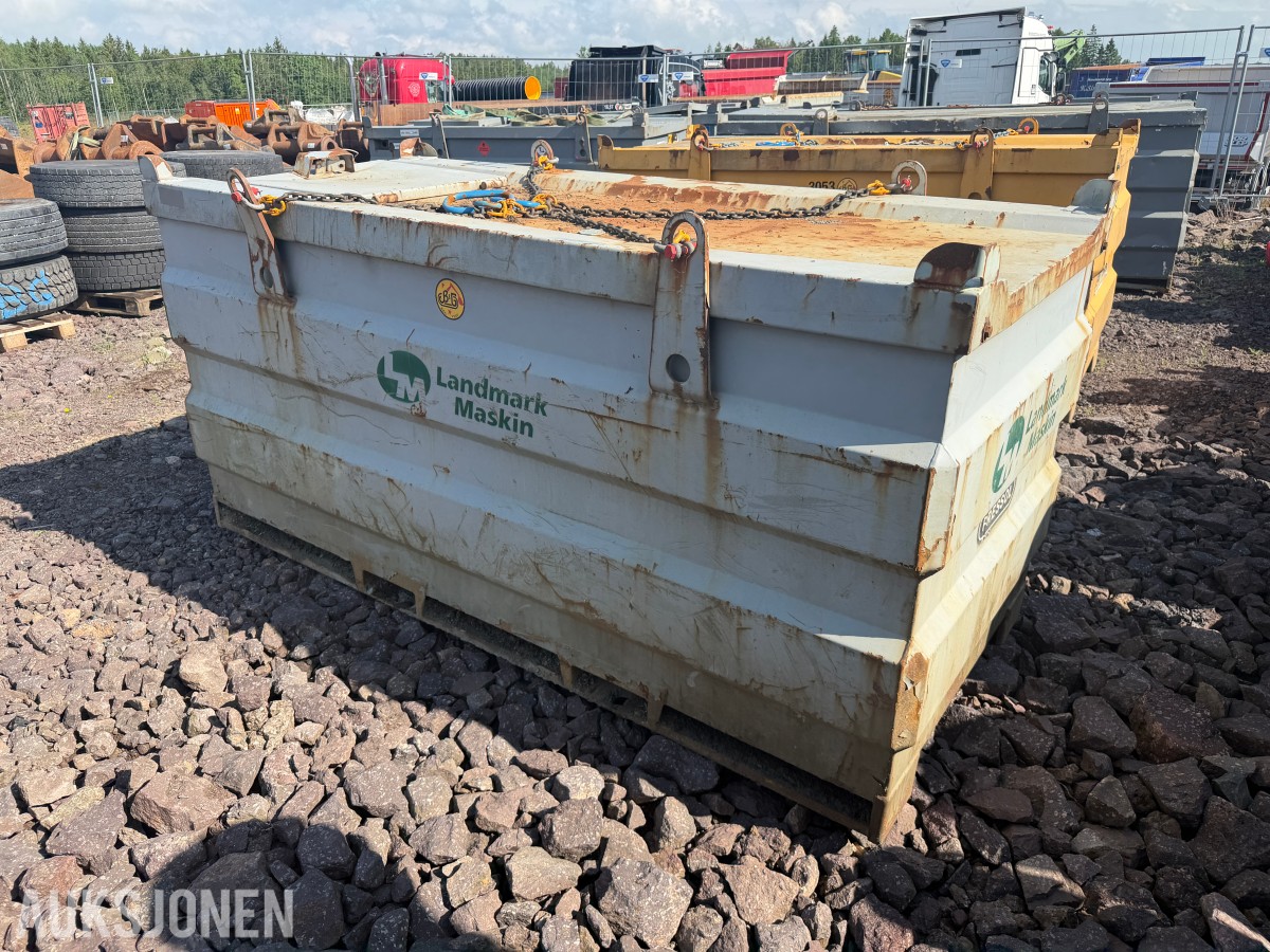 SK Tanken 2000L dieseltank med pumpe - full tank