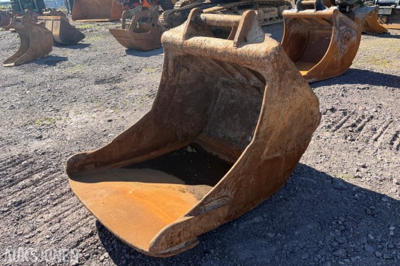 Gjerstad Renskskuff S70 1800kg 1700L