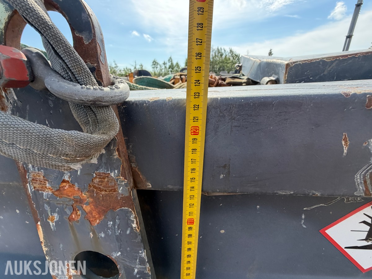 2017 Drivstofftank 1000L ca 40% innhold